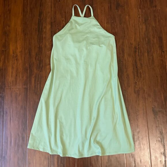 NWT MWL MADEWELL Flex 2.0 Fitness Dress in Gatehouse Green - Picture 1 of 13